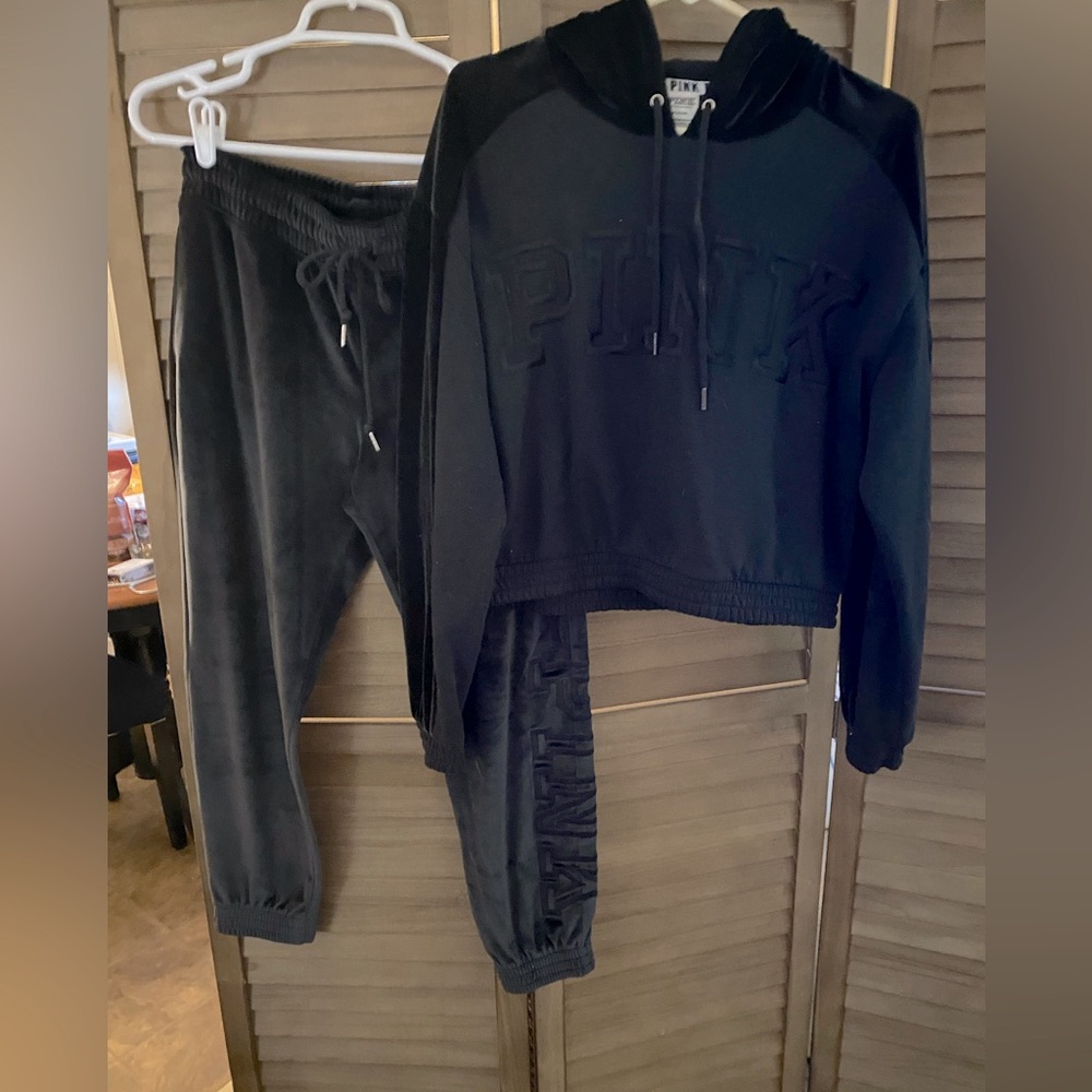 PINK Victoria's Secret Black velour Jogger Set